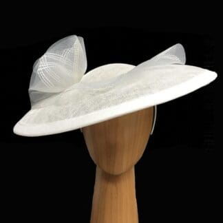 large white saucer fascinator