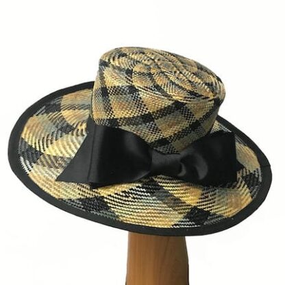 Large plaid straw hat