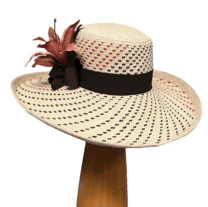 straw hat in cream, rust, black