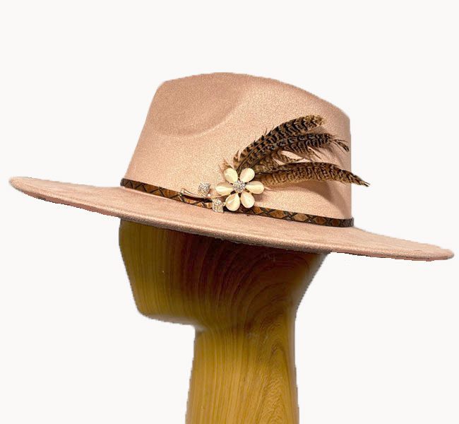 Lucia blush suede casual