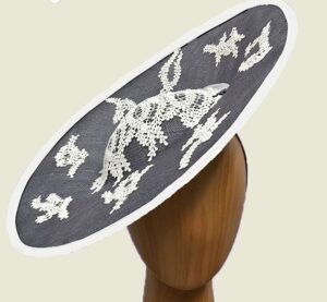Peta grey ivory appliqué