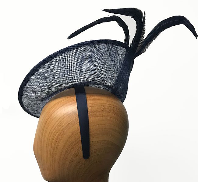 Tara navy white lily - Image 2