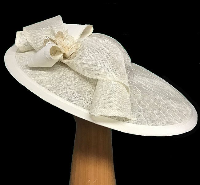 Tracey XL ivory embroidered - Image 2